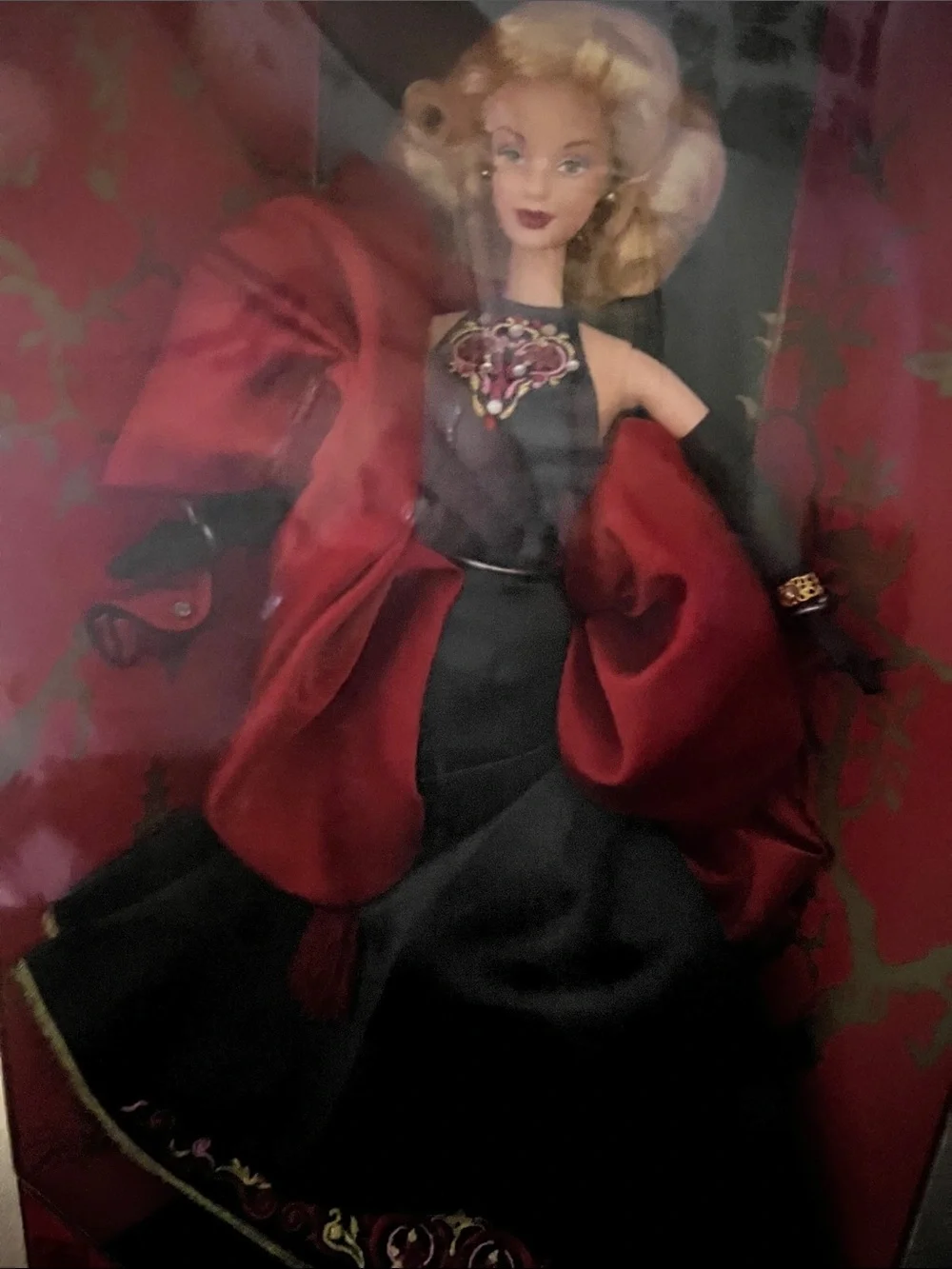 VNT Barbie Mann's Chinese Theatre Collector Doll - Red, Black & Gold Packaging